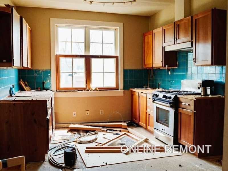 Как выбрать профессиональную службу ремонта окон и дверей: критерии и советы